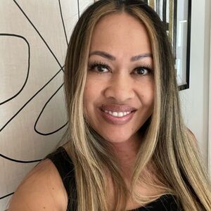 Meet your Posher, Alyx